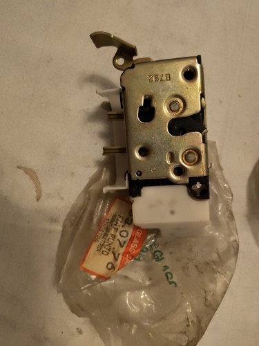 Left lock fiat punto 1st - left,